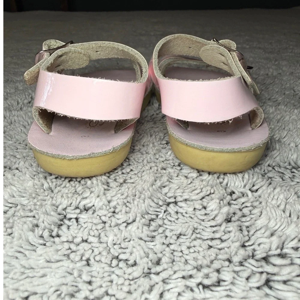 Sun-San Sea Wees Saltwater Sandals Shiny Pink Patent Leather Baby Toddler Size 3